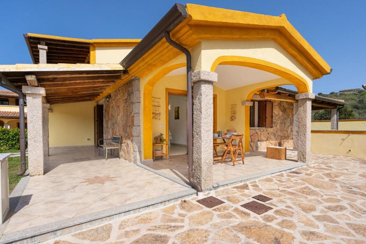 Angel Village San Teodoro  Bagian luar foto